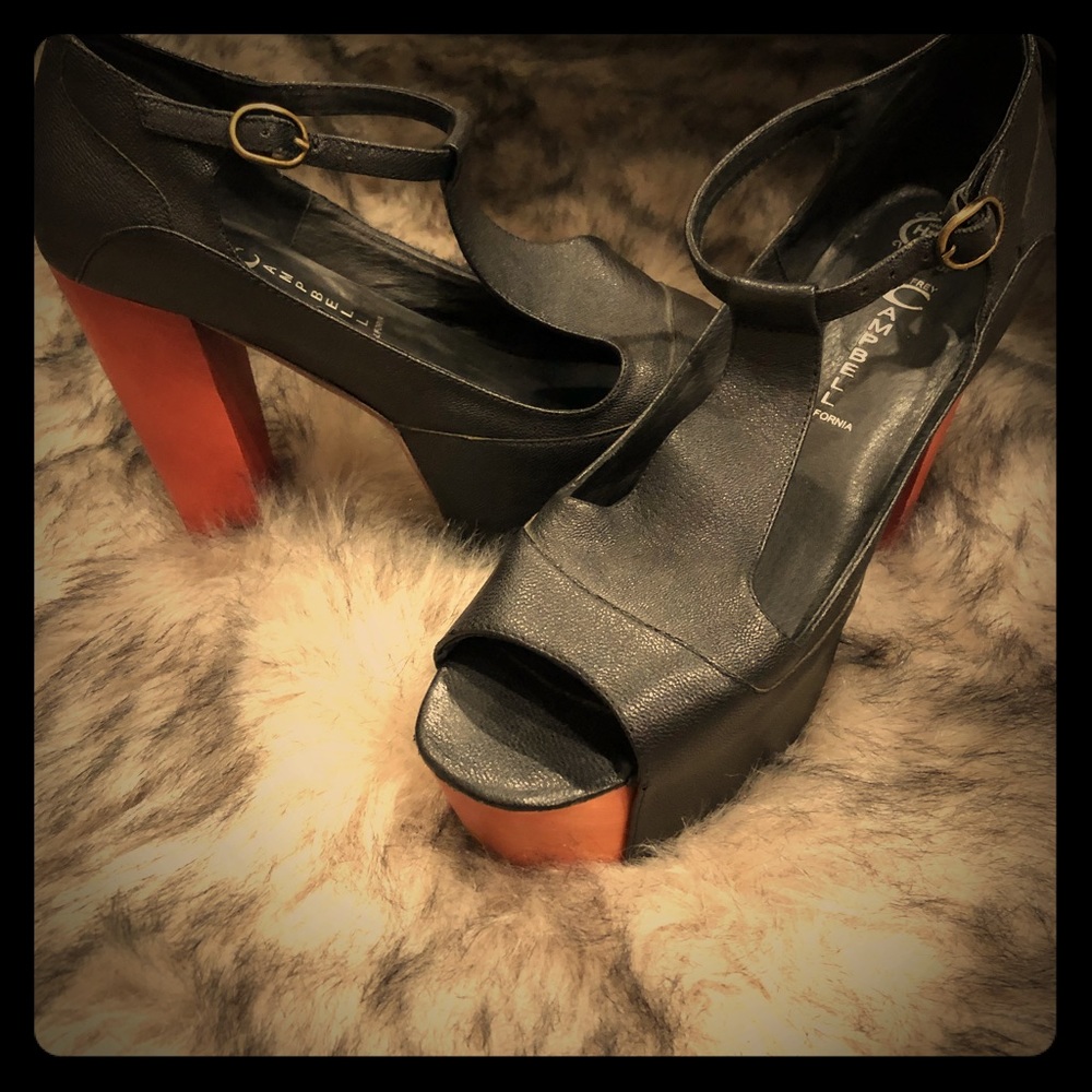 Jeffrey Campbell Platform heels!